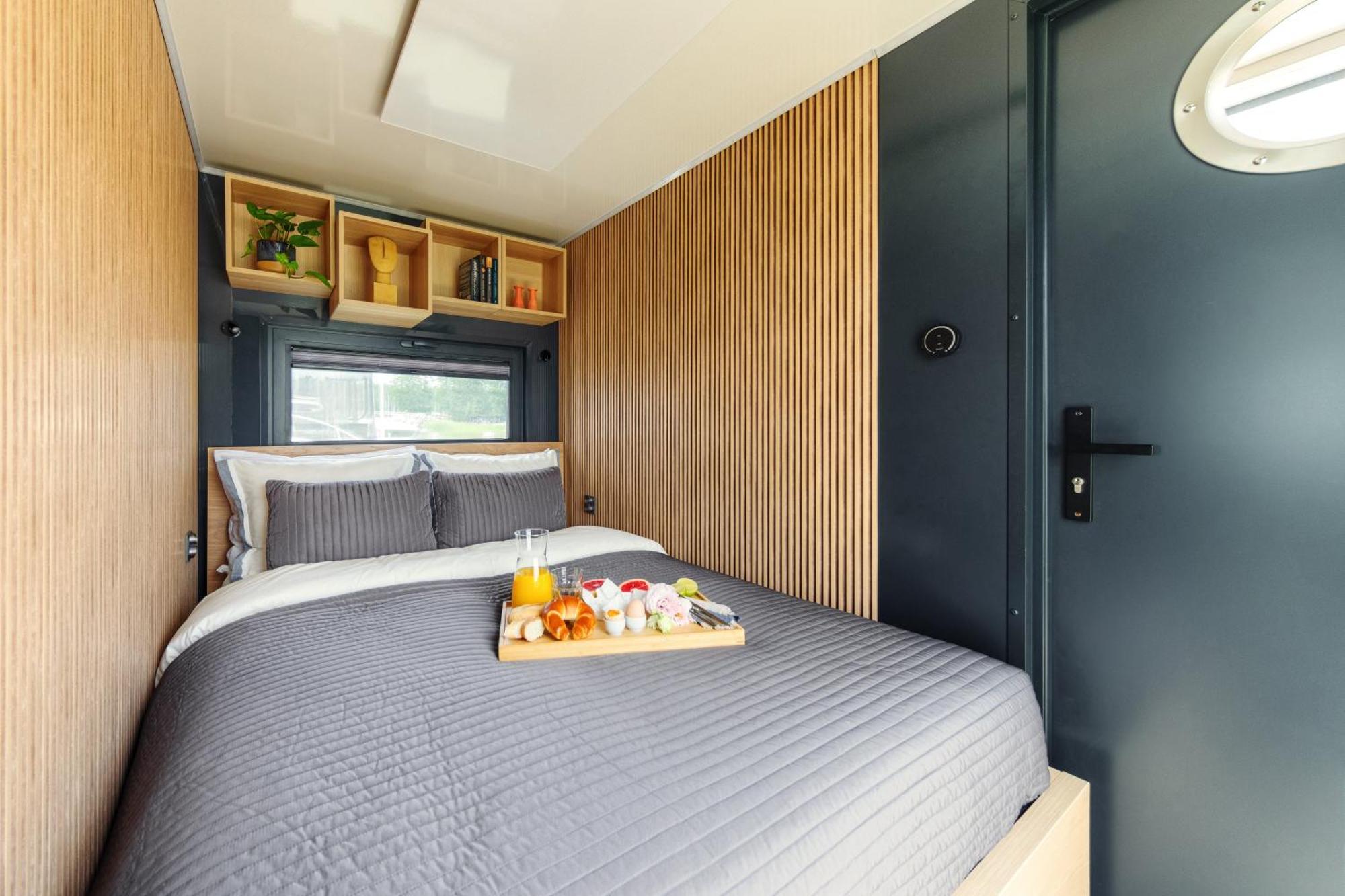 Domek Na Wodzie - Houseboat -Sauna, Taras Na Dachu, Dwie Sypialnie มิโคไวกี ภายนอก รูปภาพ