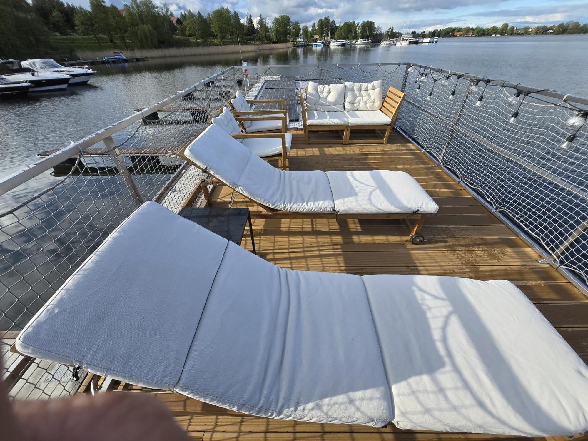 Domek Na Wodzie - Houseboat -Sauna, Taras Na Dachu, Dwie Sypialnie มิโคไวกี ภายนอก รูปภาพ